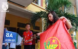 Thầy trò vùng ngập Chương Mỹ hối hả dọn dẹp trường lớp chuẩn bị đón năm học mới